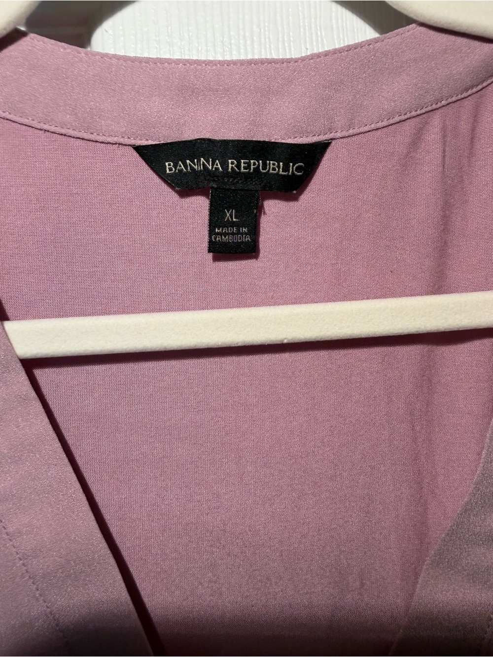 Banana Republic Dusty Rose V-Neck Cap Sleeve Blouse - Picture 5 of 5
